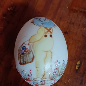 Vintage Hand Painted PORCELAIN EASTER EGG with Country Child Scene, Vintage Easter Decorations, Vintage Easter Decor, Easter Basket Gift