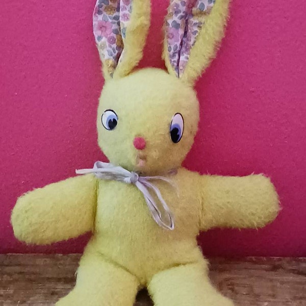 Vintage Wind up MUSICAL Yellow BUNNY Rabbit PLUSHIE Toy