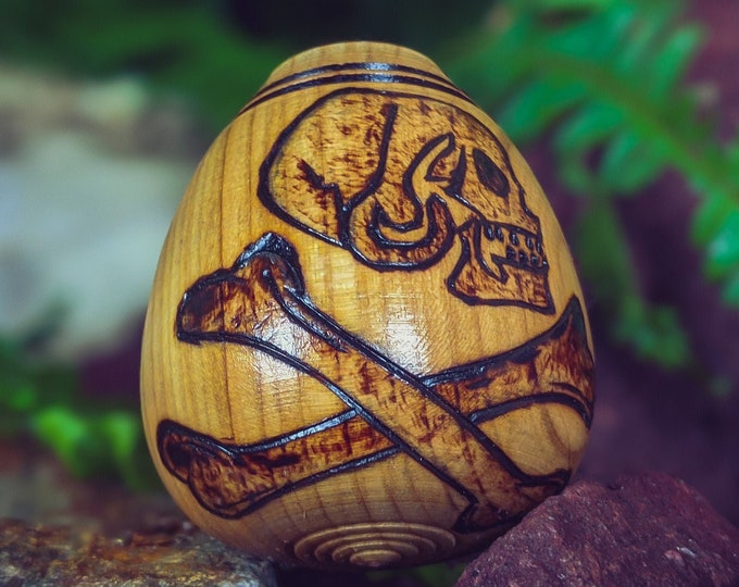Pirate Skull and Crossbones Tobacco Pipe for Smoking / Sherlock Pipe / Renaissance Pirate