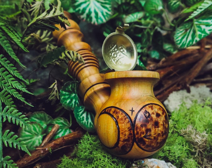 Witchy Tobacco Pipe for Smoking / Triple Moon Phase Goddess / Wicca Wiccan Mother Maiden Crone / Hecate / Witchy Gifts / Unique Pipe