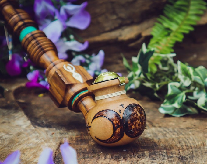 Witchy Triple Moon Goddess / Handmade Wooden Ceremonial Tobacco Pipe / Churchwarden / Wicca Hecate Inspired Design