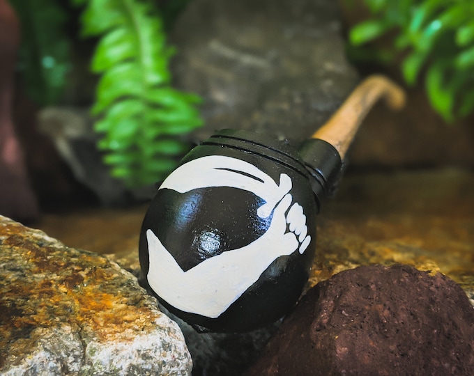 Thomas Tew Jolly Roger / Tobacco Pipe for Smoking / Pirate Flag / Handmade Renaissance / Costume