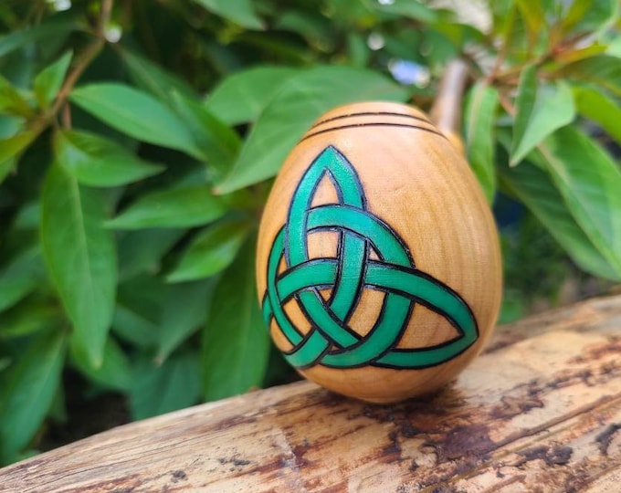 Green Celtic Knot Triquetra / Sherlock Pipe / Handmade Tobacco Pipe for Smoking