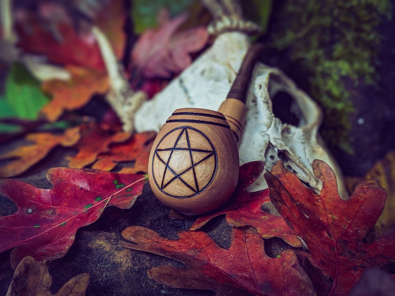 Pentacle Tobacco Pipe / Sherlock Pipe / Witchy Gifts / Wiccan Gifts / Wooden Pipe