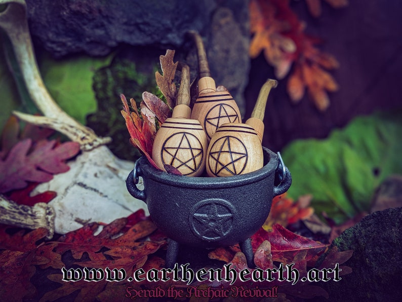 Pentacle Tobacco Pipe / Sherlock Pipe / Witchy Gifts / Wiccan Gifts / Wooden Pipe