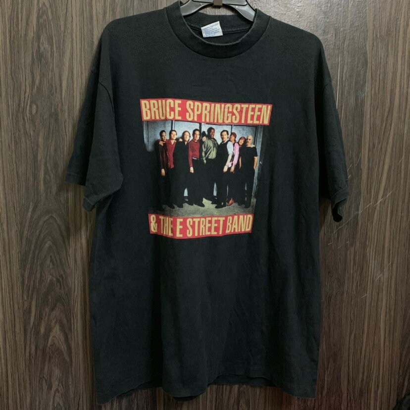 mac miller t shirt circles