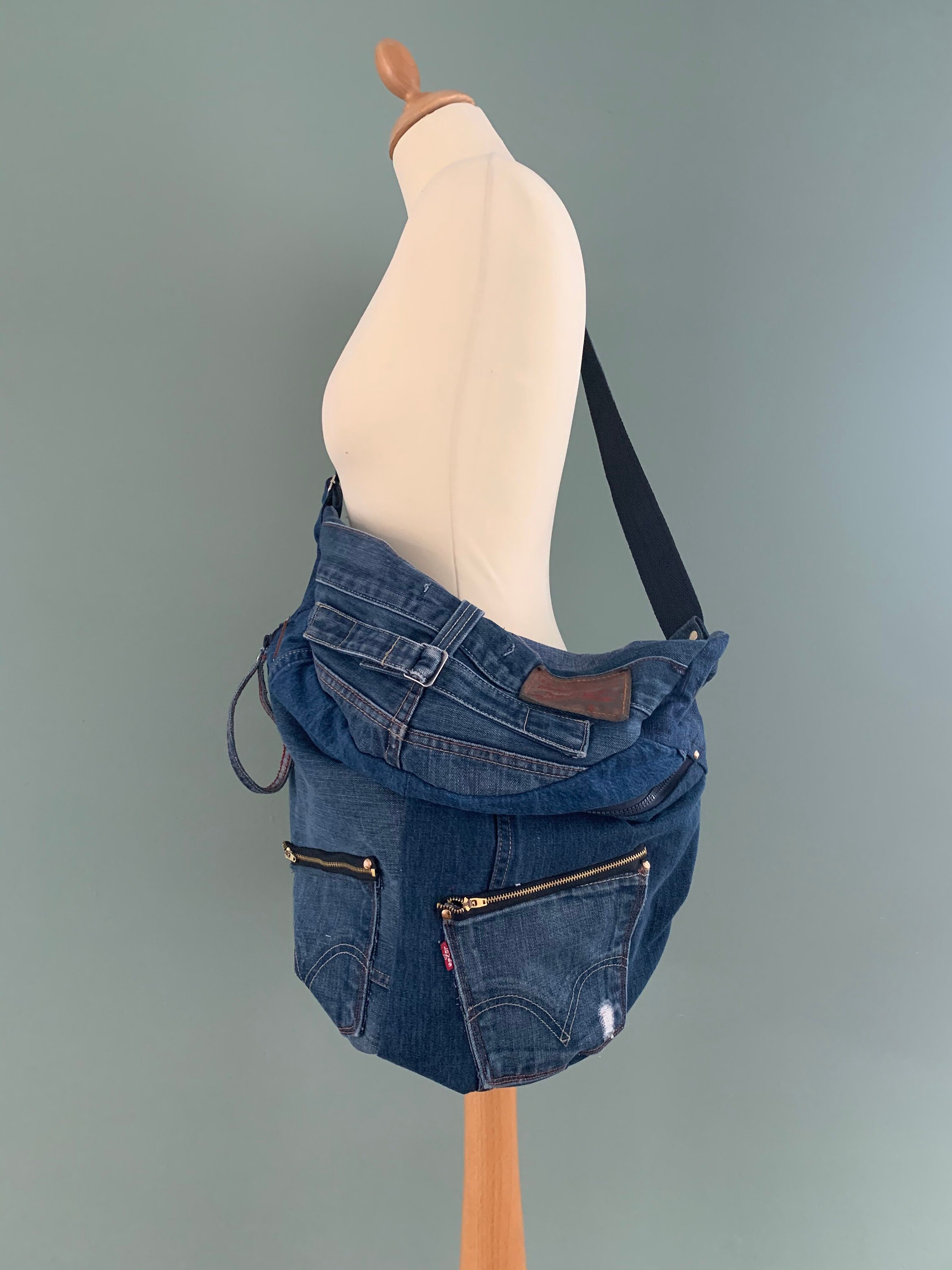 Denim Fanny Pack Xxl oversized Bumbag hobotas made big of Levi's Jeans