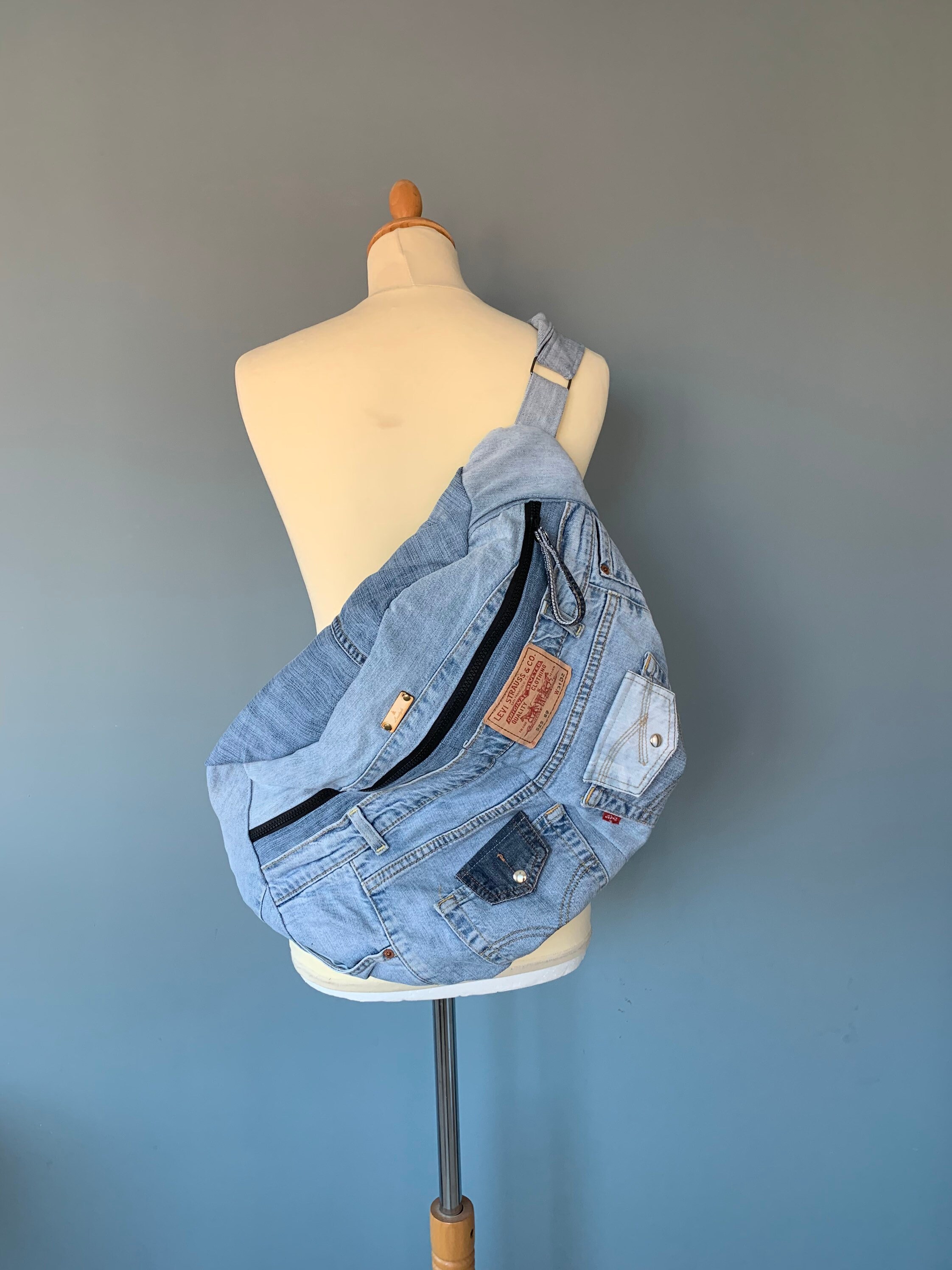 Fanny Pack xxl bumbag hobotas crossbody bag recycled Levi's Jeans