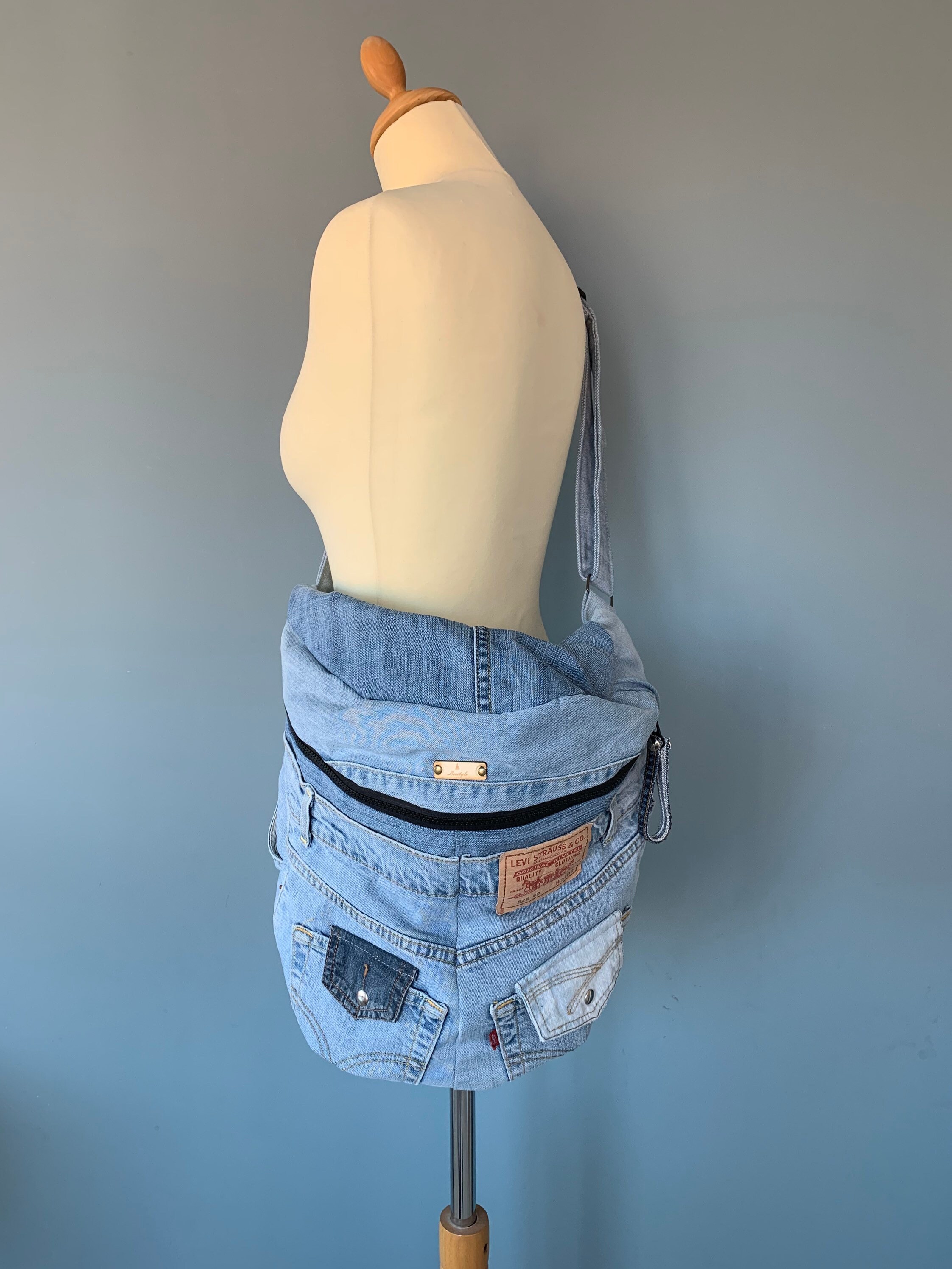 Fanny Pack xxl bumbag hobotas crossbody bag recycled Levi's Jeans