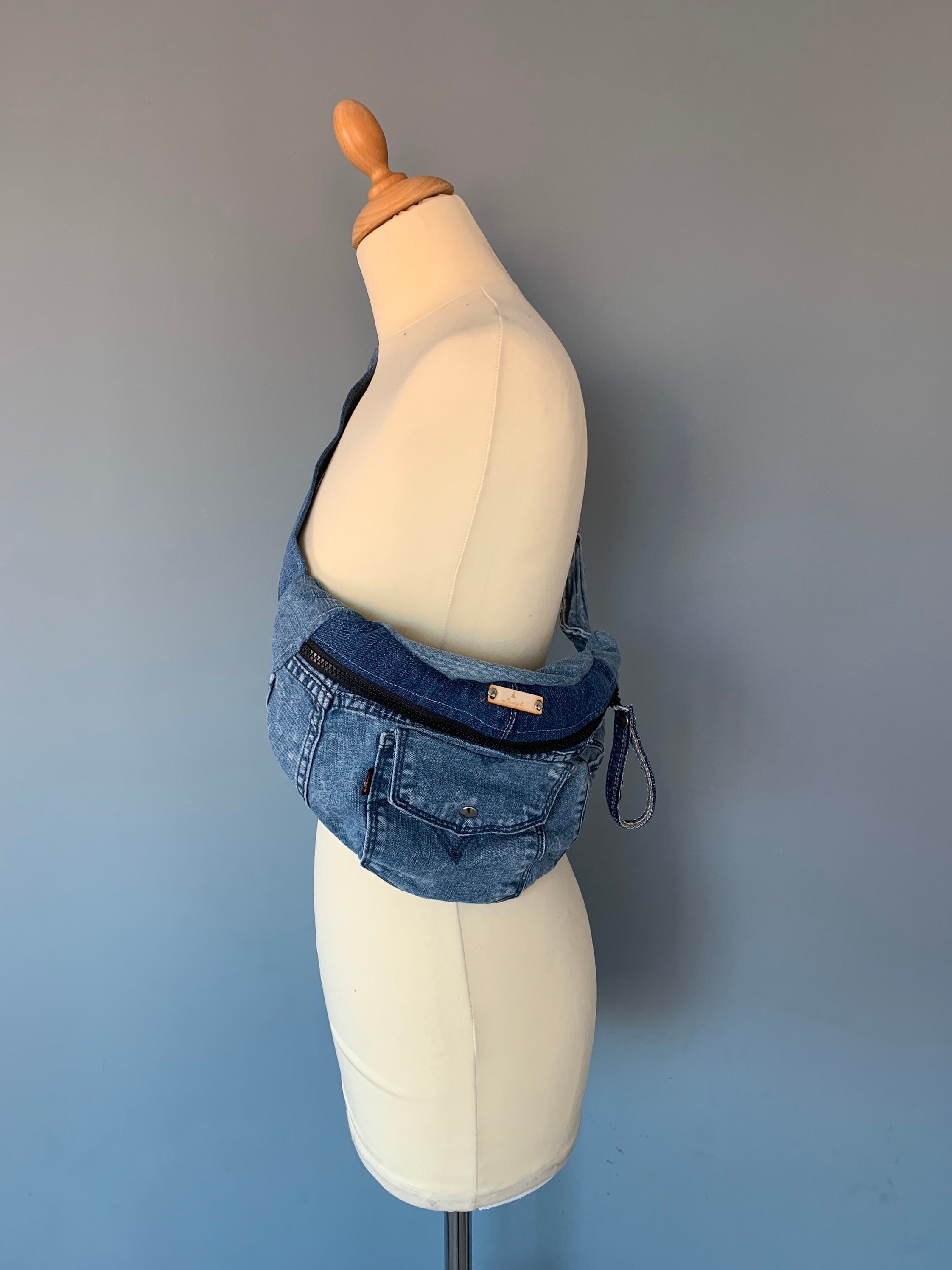 levi bum bag
