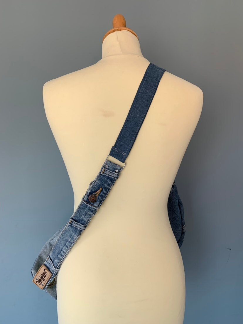 levi bum bag