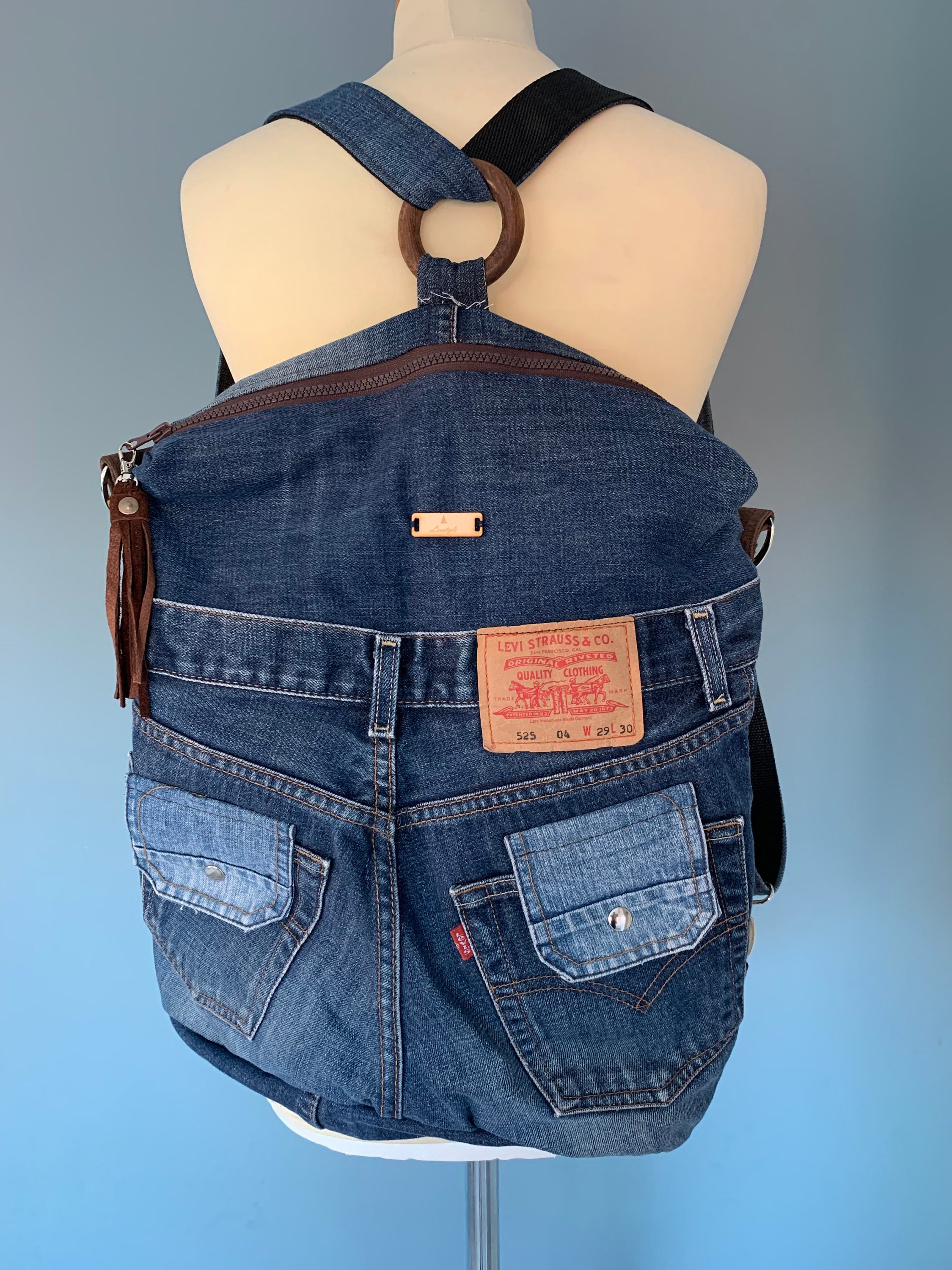 Beg hotsell jeans levis