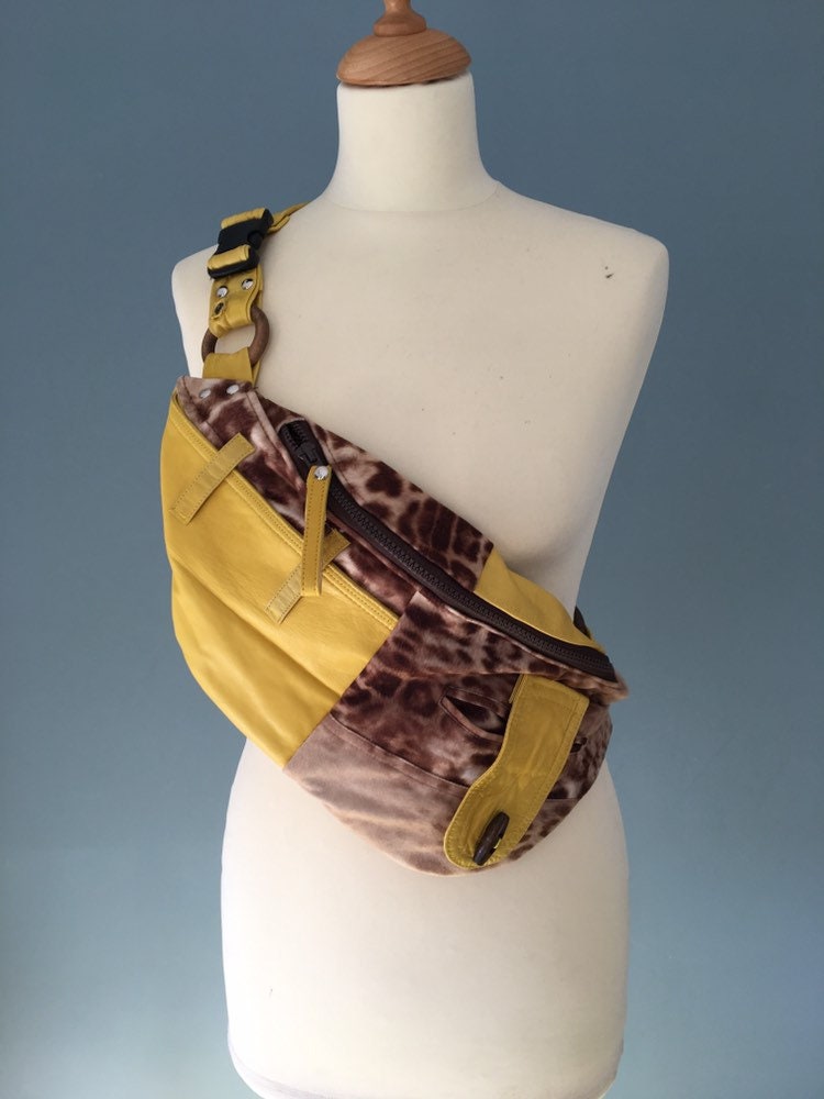 Fanny Pack Beltbag Festival bag waist bag yellow leather with animal print