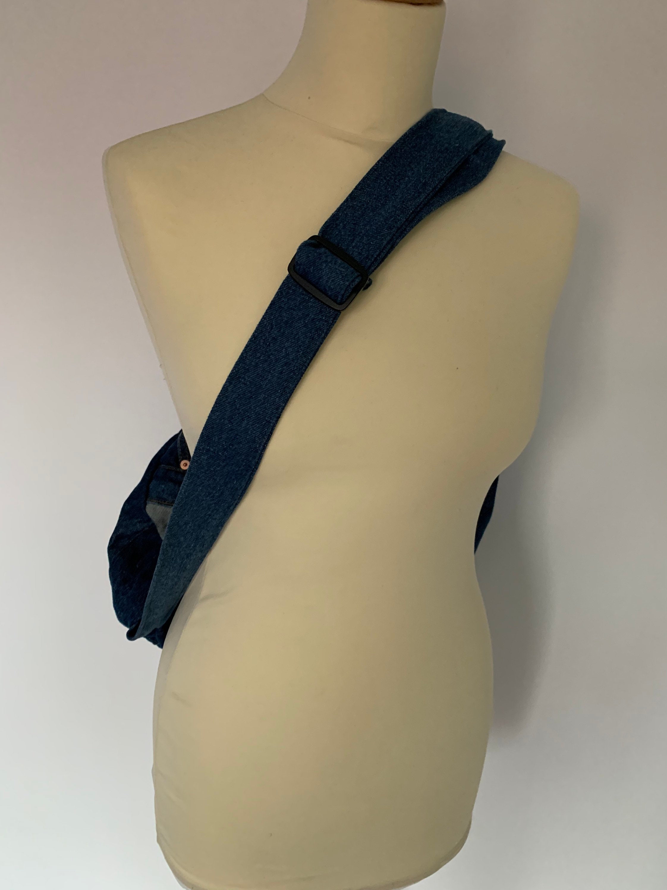 Fanny Pack xxl Oversize bumbag hobotas crossbag recycled Levi's Jeans