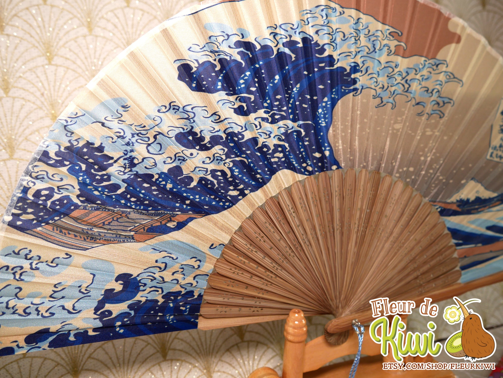 Wave Fan Design Hokusai Wave Folding Fan, Japanese Fan, Japanese Style Decoration ...