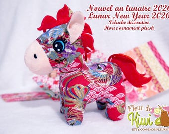 Decoratief pluche paard 2026 & hangend ornament, Chinees Nieuwjaar / Maan Nieuwjaar ornament, rode geluksbrenger voor Chinees Nieuwjaar