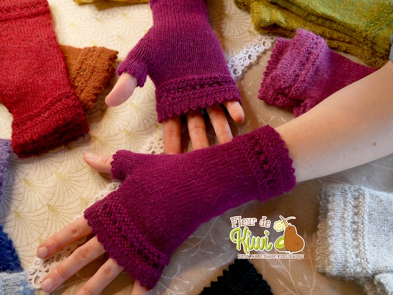 Mittens for women in alpaca wool, pink plum, amethyst, black, denim blue, duck blue, moss green, rust etc... Prune rose