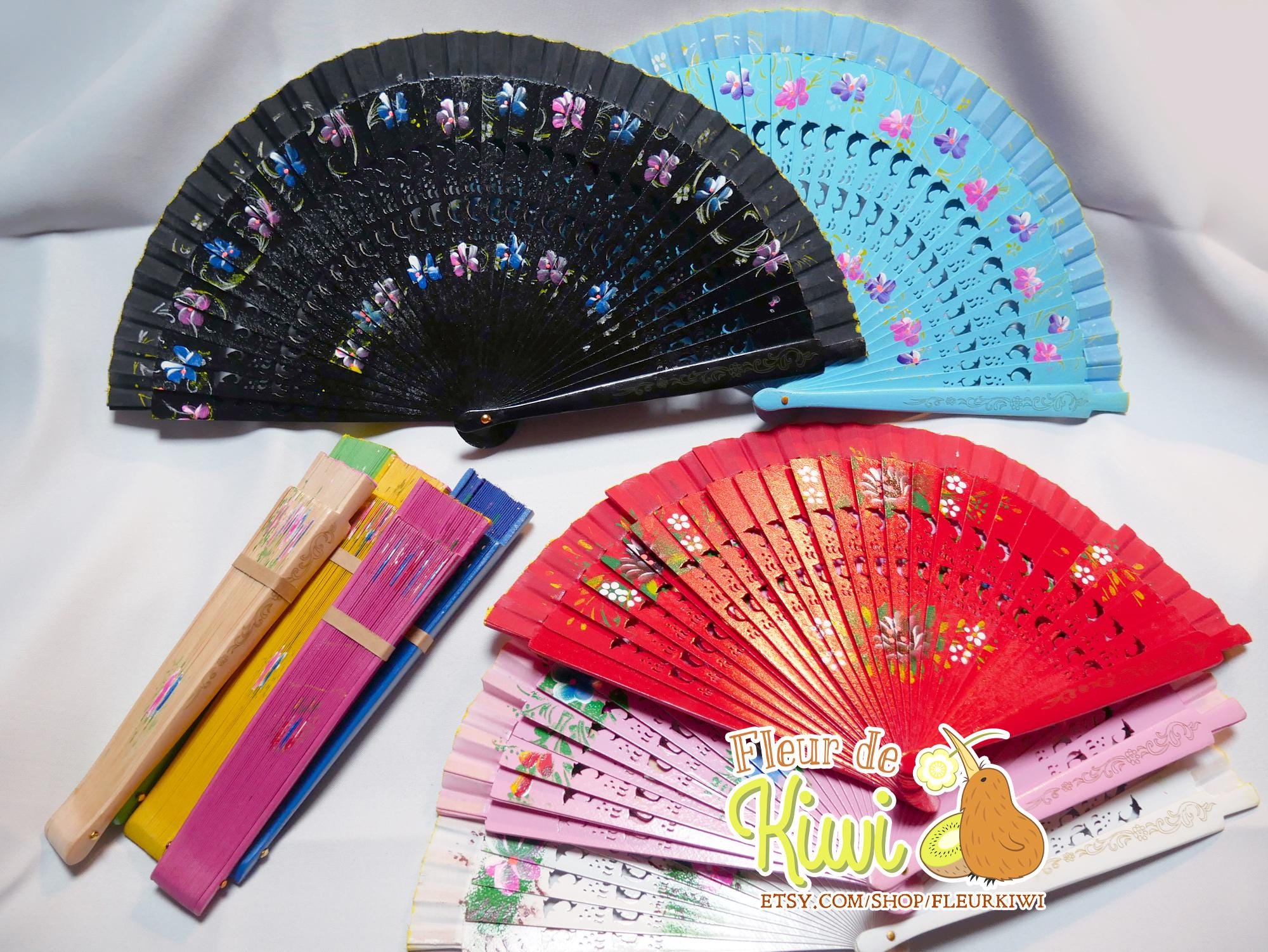花柄デザイン 木製扇子 木製扇子、手描き、ギフトアイデア、エレガント、花柄、軽量扇子、夏