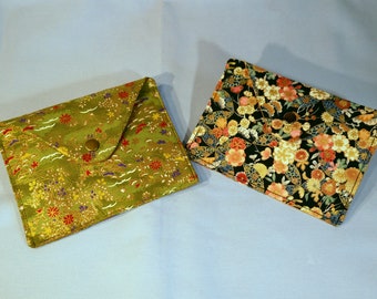 Pochette enveloppe - 2 modèles- tissu japonais vert et noir