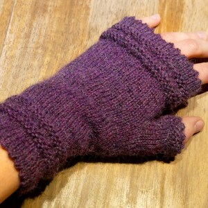 Mittens for women in alpaca wool, pink plum, amethyst, black, denim blue, duck blue, moss green, rust etc... Violet améthyste