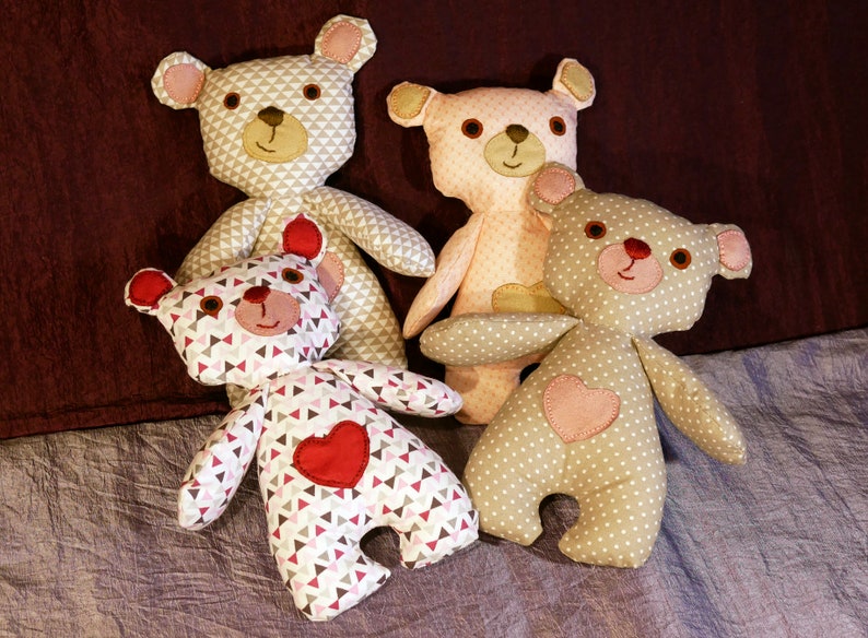 Sweet teddy bear in Valentine's Day fabric image 8