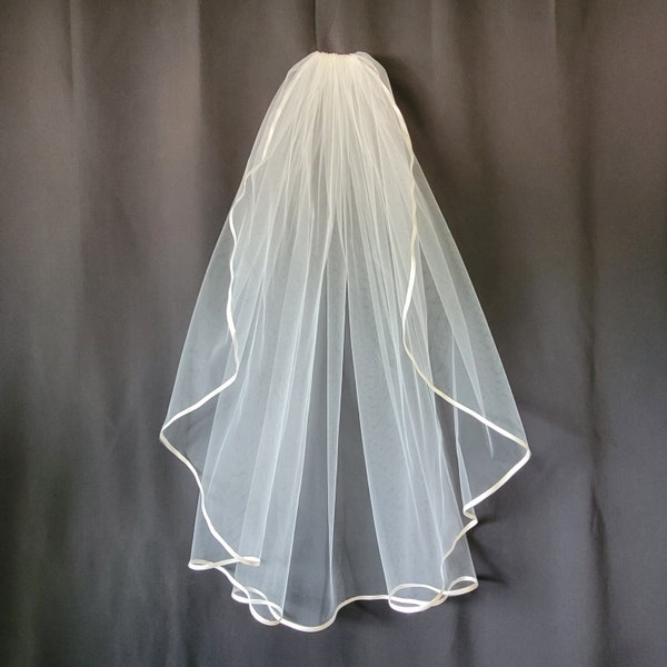 Full Volume One Tier Satin Trim Veil