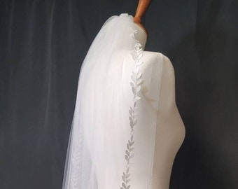 Leaf Lace Trim One-tier Veil | Bridal Veil | Wedding Veil | Lace Veil | Leaf Veil