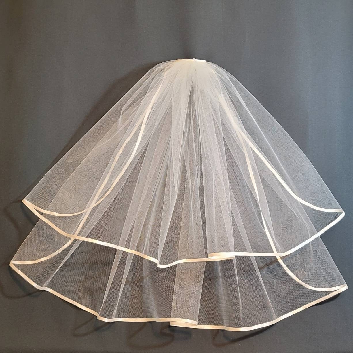 Bridal Wedding Veil 2 Tiers Elbow Length Ivory 1/4in Satin Trim Hem Edge 