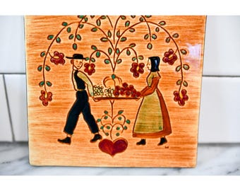 Piastrella/sottopentola vintage in ceramica Pennsbury Pottery "Raccolto" Arte popolare Amish 6"