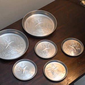 MCM Aluminum Wine + 4 Drink Coaster Set Rustic Farmhouse Hunting Lodge Cabin Decor Flying Duck Cattail Marsh Hunter Decor Man Cave Gift