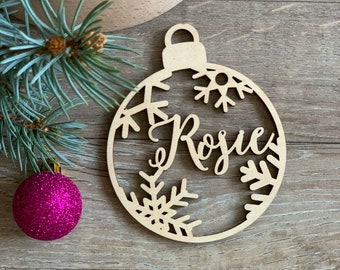 Wooden Personalized Christmas Bauble For Crafts And Decoration - Laser Cut - CHRISTMAS Pendants - Personalized Gift - Christmas decoration