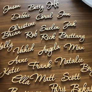 Tarjetas de lugar de madera personalizadas, placas de nombre para bodas, nombres de madera dorada, tarjetas de lugar, configuración de lugar, tarjetas de lugar de boda personalizadas