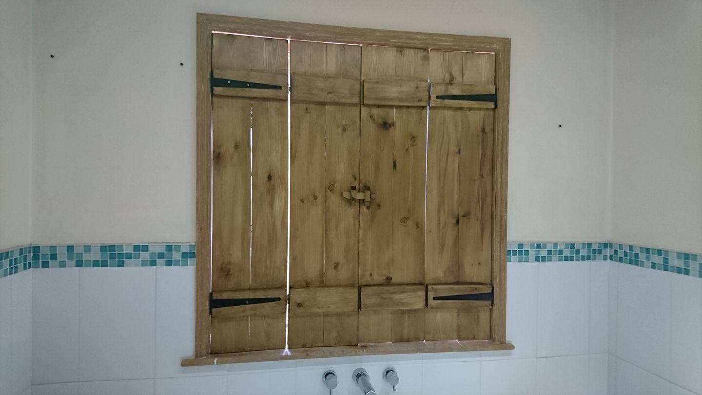 Badezimmer und Außen Fensterläden Holztüren | Etsy