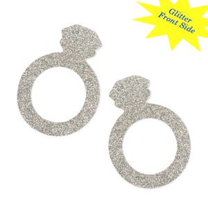 Lot de 12 bagues en forme de bague scintillante argentée, Bagues argentées scintillantes de 3 pouces, Bagues scintillantes en papier, Bagues en argent, Bagues en papier