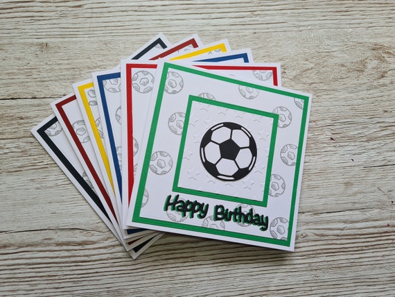 Weiße Geburtstagskarte "Happy Birthday" Mit Fußball-Motiv – Perfekt Zum Personalisieren