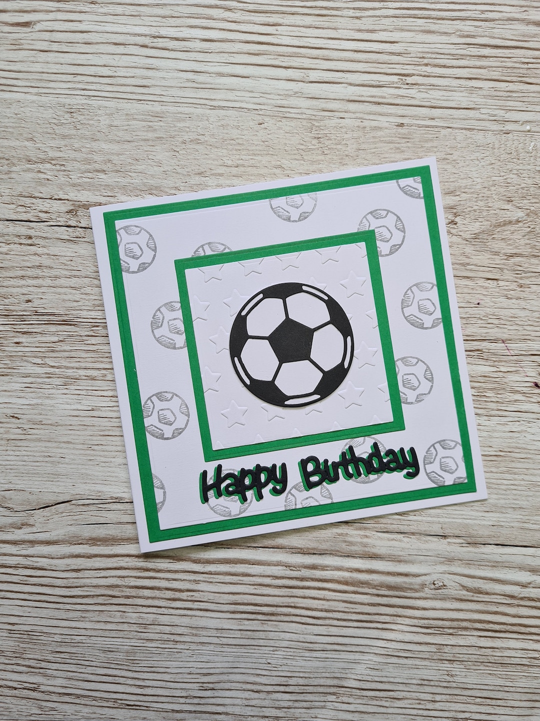 WHITE COTTON CARDS Fußball "Happy Birthday" Karte – 16x16 Cm, Handverziert, Mit Umschlag