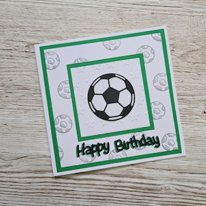 Grün-weiße Fußball Geburtstagskarte - Handgemachte Sportkarte für Celtic- oder Hibs-Fan