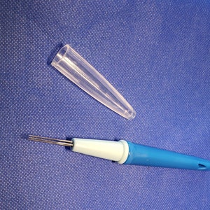 3 needle felting pen. Holder can be used with 1 2 or 3 needles. Ships in Canada free