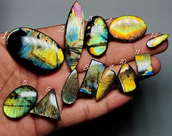 Cabujón de labradorita espectrolita de Finlandia: gema multicolor con destellos para la fabricación de joyas (18 mm x 60 mm).