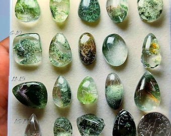 Gema de Quartzo Natural para Jardim | Cabochão com Verso Irregular e Inclusões Paisagísticas (15-20 mm)