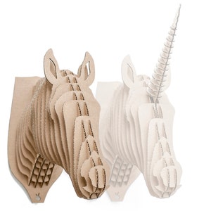 Alex - trofeo de caballo (o unicornio). Animal para autoensamblaje de cartón ecológico. 3D DIY Puzzle escultura.