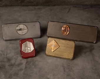 Star Wars Galaxies Edge Savis Workshop Pin Stand