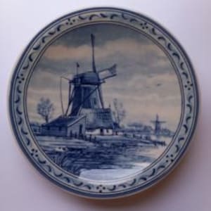 Vintage Delft plates