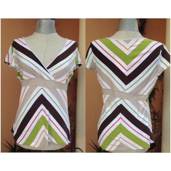ESPRIT chevron 90's vintage tennis style top in ivory, beige, red and green