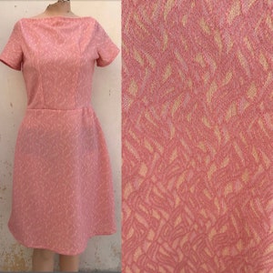 50s original pink wiggle dress in wonderful design and style with geometric brocade design in pink and yellow