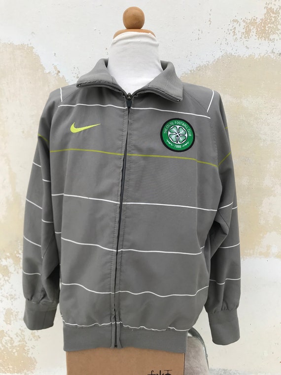 Celtic FC Track Jacket by Nike for Young Kids 8-10 Years Old Celtic FC Track Jacket by Nike for Young Kids 8-10 Years Old