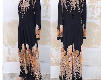Stunning 70s vintage maxi dress with impressive cascading jasmines & zinnias pattern by Verena Modelle
