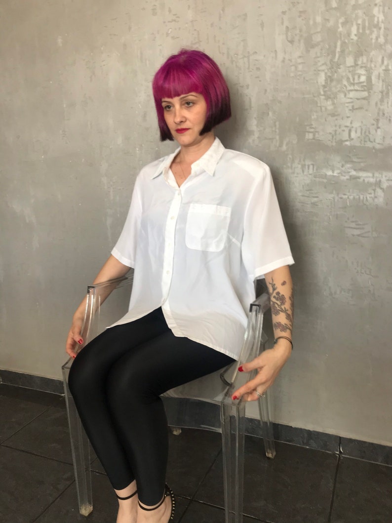 1980 vintage sophisticated buttoned blouse with embroidered collars and chest pocket by C/&A Total white