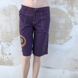 Purple cotton Bermuda shorts, 90s vintage features multiple pockets and appliqué colorful rounds on the right side