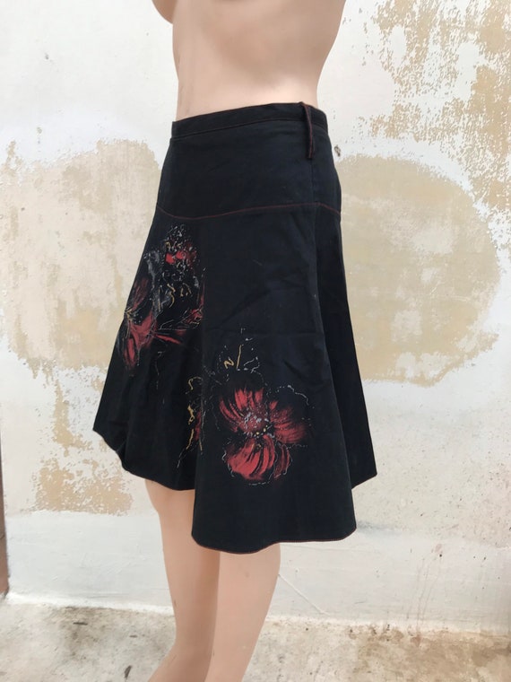 A-line, hip hugging, black Y2K vintage skirt feat… - image 7